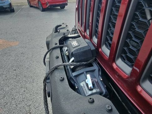 Used 2021 Jeep Wrangler Unlimited Rubicon w/ Dual Top Group AWD/4WD image 11