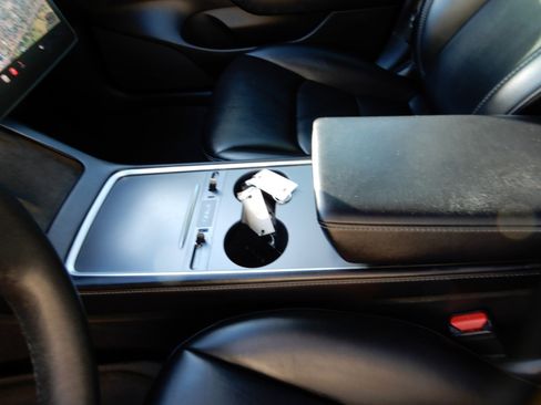 Used 2022 Tesla Model 3 Long Range image 13