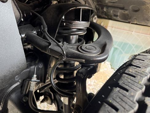 Used 2013 Toyota 4Runner SR5 RWD image 9