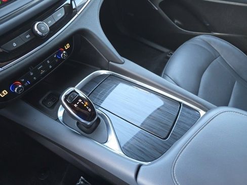 Used 2021 Buick Enclave Premium w/ Sun and Sites Package image 26