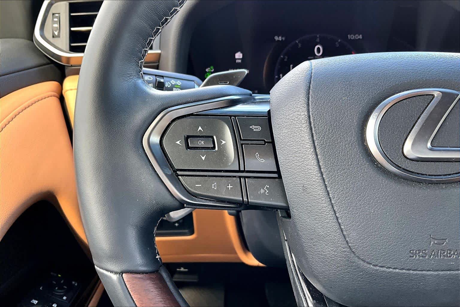 Used 2025 Lexus LX 600 4WD w/ Accessory Package (2T) image 24