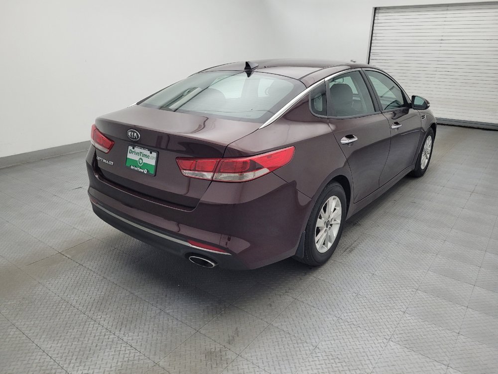 Used 2017 Kia Optima LX FWD image 9