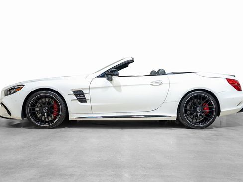 Used 2017 Mercedes-Benz SL 63 AMG image 31