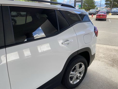 Used 2024 GMC Terrain SLE w/ Driver Convenience Package AWD/4WD image 47