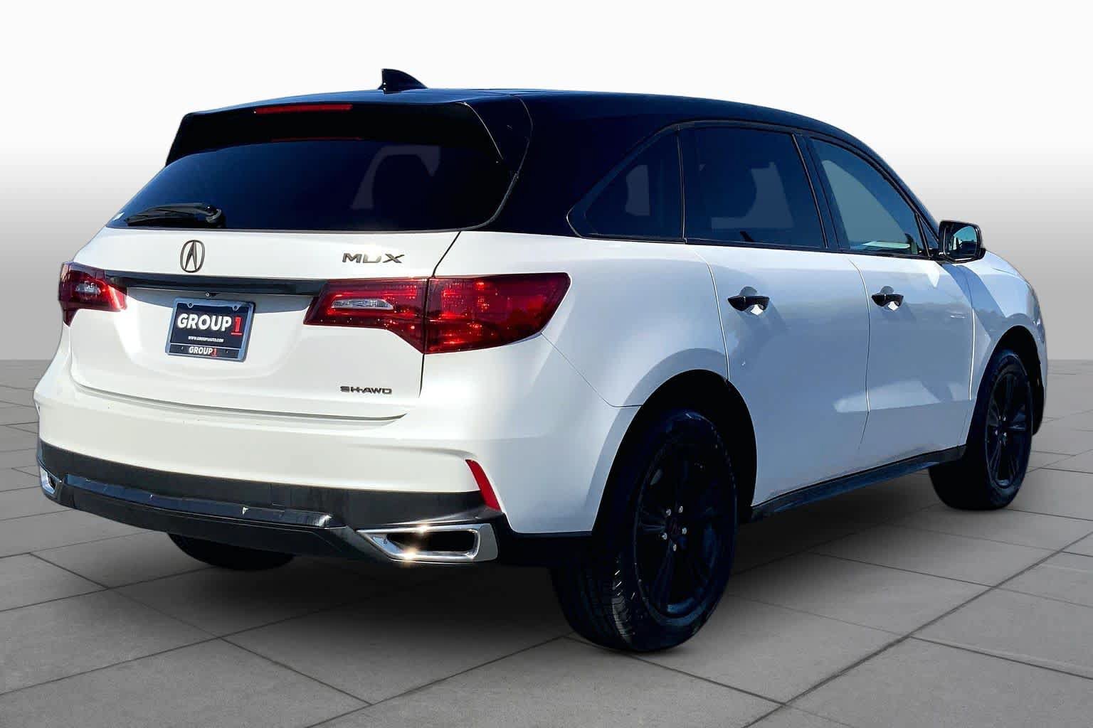 Used 2020 Acura MDX SH-AWD image 12
