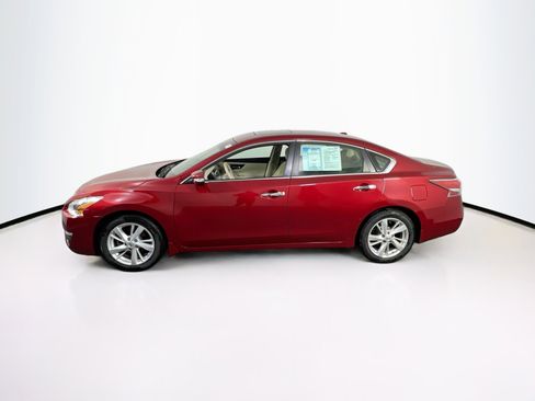 Used 2014 Nissan Altima 2.5 SV w/ Convenience Package image 8