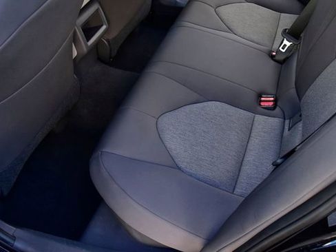 Used 2018 Toyota Camry LE w/ Audio Package image 17