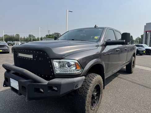 Used 2014 RAM 3500 Laramie AWD/4WD image 2