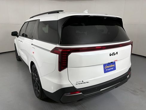New 2026 Kia Carnival SX Prestige FWD image 6