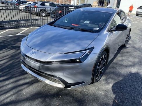 New 2026 Toyota Prius Plug-In Hybrid FWD image 4