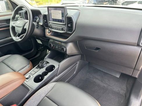 Used 2024 Ford Bronco Sport Outer Banks w/ Tech Package image 8