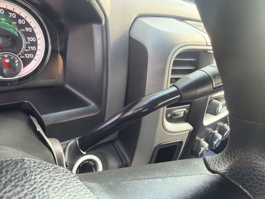 Used 2017 RAM 3500 Tradesman AWD/4WD image 28