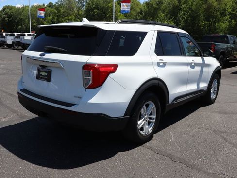 Used 2020 Ford Explorer XLT w/ Comfort Package AWD/4WD image 34