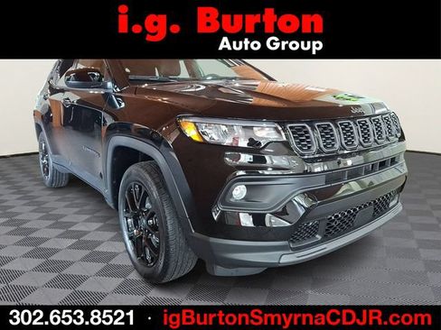 New 2026 Jeep Compass Latitude AWD/4WD image 1