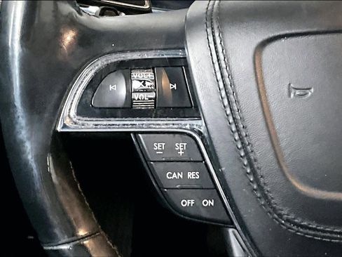 Used 2018 Lincoln Continental Reserve w/ Continental Climate Package image 22