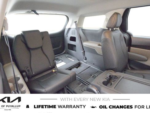 New 2026 Kia Carnival image 14