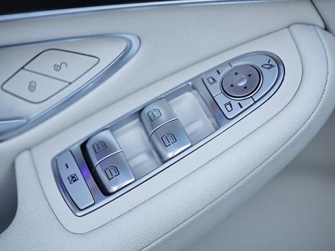 Used 2022 Mercedes-Benz GLC 300 4MATIC image 18