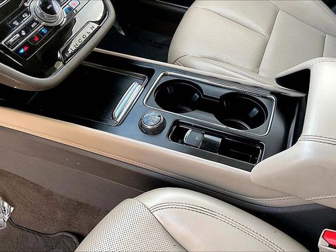 Used 2021 Lincoln Corsair AWD w/ Equipment Group 101A image 17