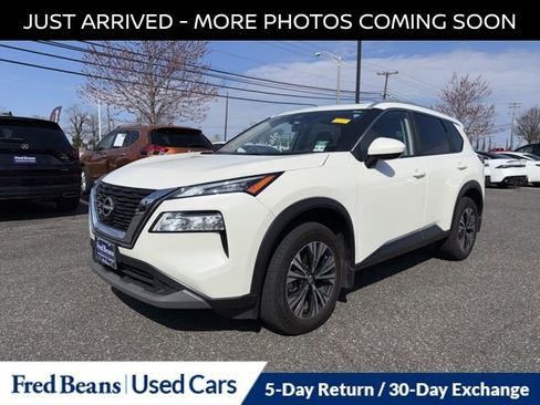 Certified 2023 Nissan Rogue SV w/ SV Premium B Package image 3