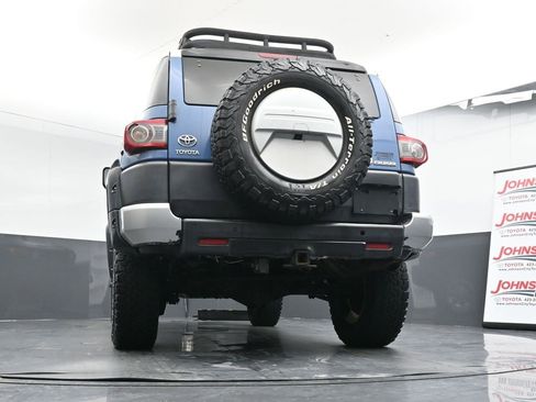 Used 2013 Toyota FJ Cruiser 4WD image 37