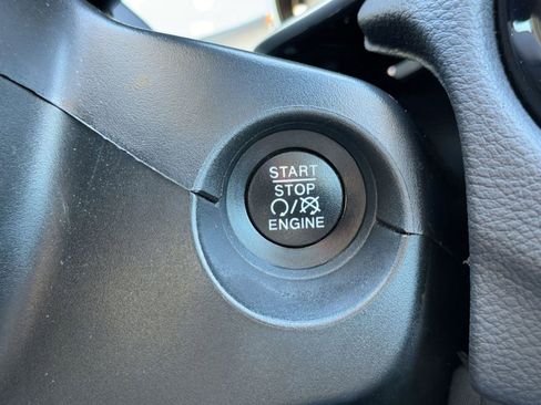 Used 2018 Jeep Compass Altitude w/ Popular Equipment Group image 23