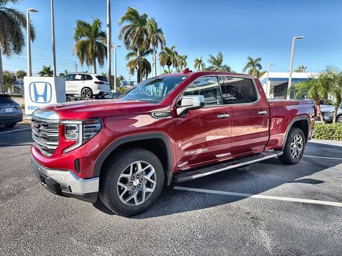 Used 2023 GMC Sierra 1500 SLT w/ SLT Premium Plus Package AWD/4WD image 4