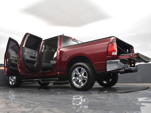 Used 2019 RAM 1500 Big Horn AWD/4WD image 38