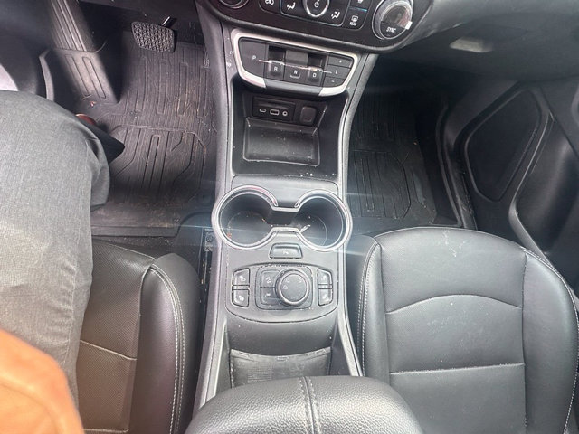 Used 2023 GMC Terrain SLT w/ Tech Package AWD/4WD image 15