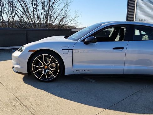 New 2026 Porsche Taycan image 6