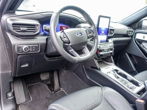 Used 2022 Ford Explorer ST w/ Equipment Group 401A image 2