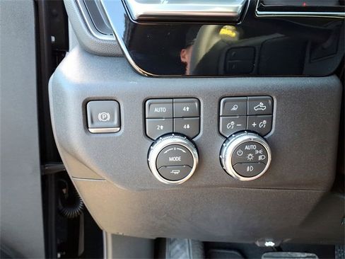 New 2026 GMC Sierra 2500 SLT w/ SLT Convenience Package image 18