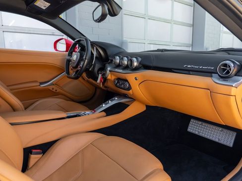 Used 2016 Ferrari F12 Berlinetta RWD image 28