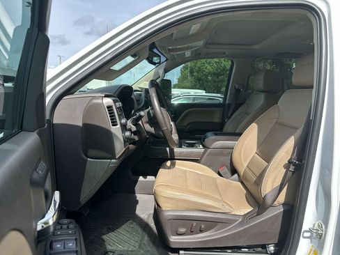 Certified 2019 GMC Sierra 2500 Denali w/ Duramax Plus Package AWD/4WD image 2