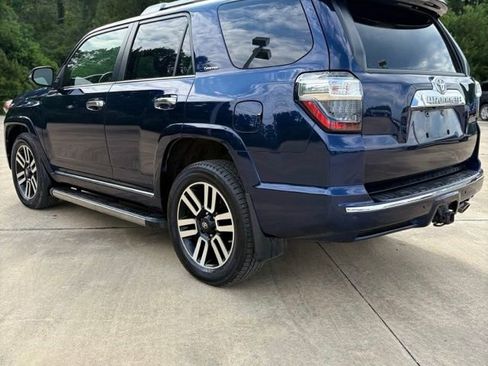 Used 2021 Toyota 4Runner Limited AWD/4WD image 3
