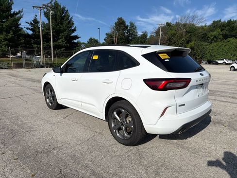 Used 2023 Ford Escape ST-Line w/ Equipment Group 301A FWD image 7