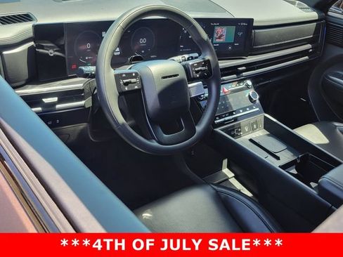 Used 2024 Hyundai Santa Fe Calligraphy AWD/4WD image 5