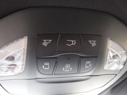 New 2026 Chrysler Pacifica Select w/ S Appearance Package image 31