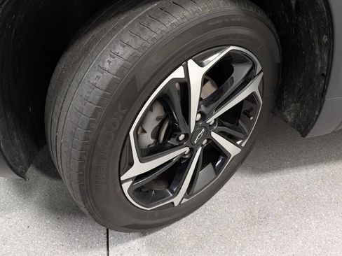 Certified 2023 Chevrolet TrailBlazer RS w/ Convenience Package FWD image 8