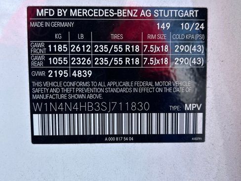 Used 2025 Mercedes-Benz GLA 250 4MATIC image 3