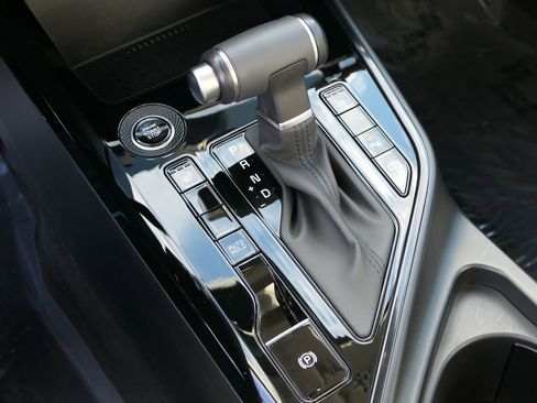 Used 2025 Kia Niro EX Touring image 20