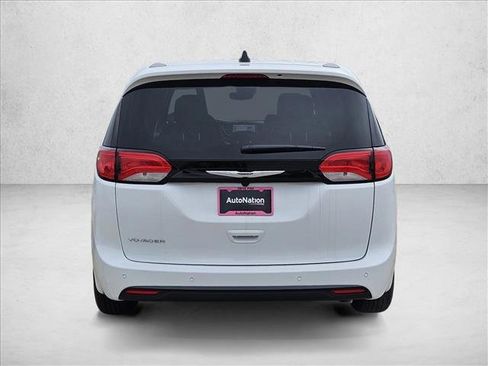 New 2025 Chrysler Voyager LX image 6
