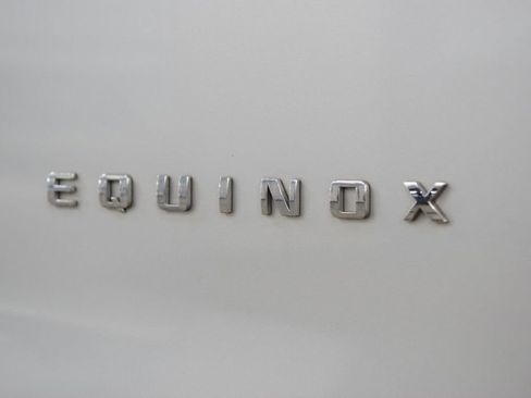 Used 2022 Chevrolet Equinox LT FWD image 16