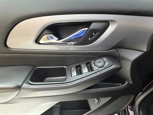 Used 2019 Chevrolet Traverse LT AWD/4WD image 28