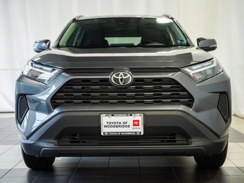 Used 2025 Toyota RAV4 XLE AWD/4WD image 2