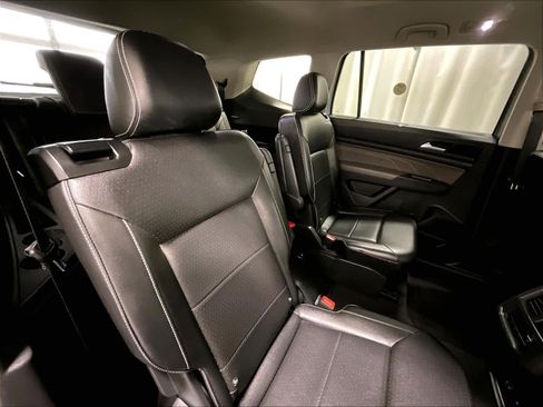Used 2022 Volkswagen Atlas SE image 16