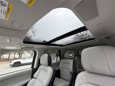 New 2025 Lincoln Navigator Reserve image 22