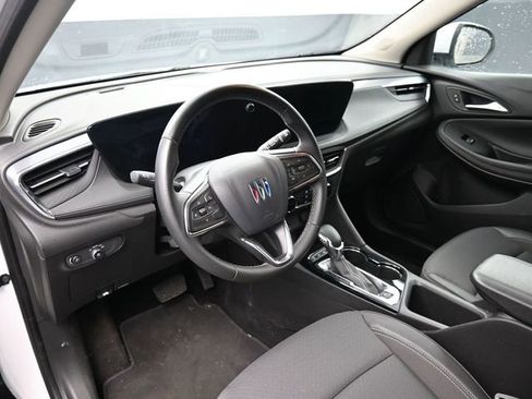 Used 2025 Buick Encore GX Preferred image 18