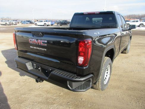 New 2026 GMC Sierra 1500 Pro image 4