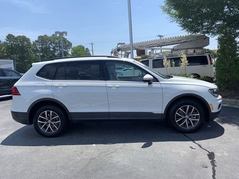 Used 2021 Volkswagen Tiguan S FWD image 9