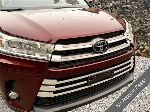 Used 2017 Toyota Highlander XLE w/ Protection Package #3 AWD/4WD image 26